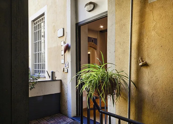 A Lovely Nest In The By Wonderful Italy ג'נובה