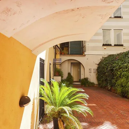 A Lovely Nest In The By Wonderful Italy Apartmán